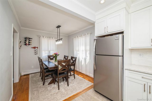 24 Commonwealth Street, Franklin Square, NY 11010