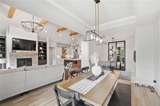 161 NW Carson Drive, Lee's Summit, MO 64081