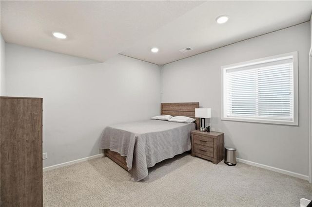 161 NW Carson Drive, Lee's Summit, MO 64081