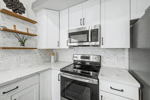 3113 W ROSE GARDEN Lane, Phoenix, AZ 85027