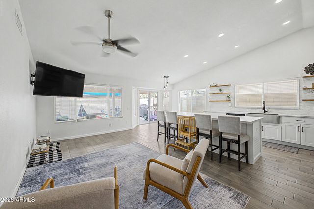 3113 W ROSE GARDEN Lane, Phoenix, AZ 85027