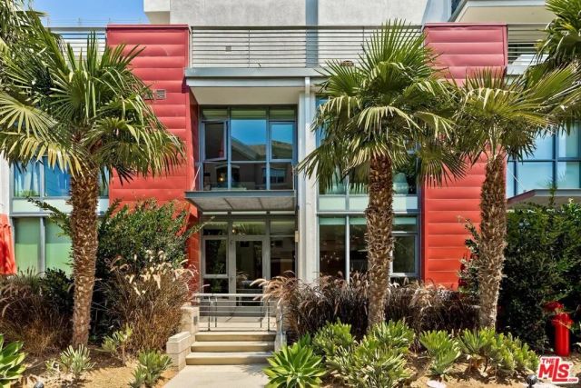 13045 Pacific Promenade 107, Los Angeles, CA 90094
