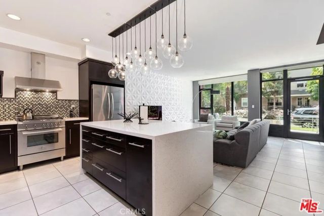 13045 Pacific Promenade 107, Los Angeles, CA 90094