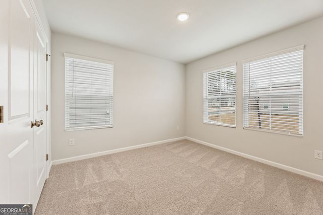8031 Dickens Drive, Fairburn, GA 30213