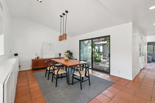 1761 Winterwarm Drive, Fallbrook, CA 92028