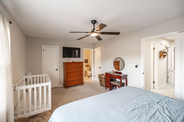 5600 Country Dr Apt 164, Nashville, TN 37211
