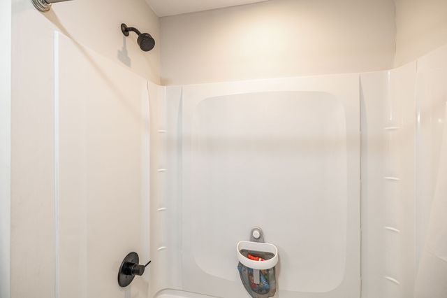 5600 Country Dr Apt 164, Nashville, TN 37211