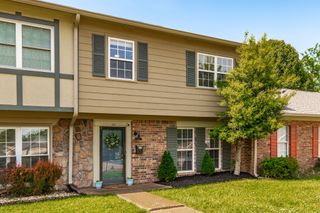 5600 Country Dr Apt 164, Nashville, TN 37211