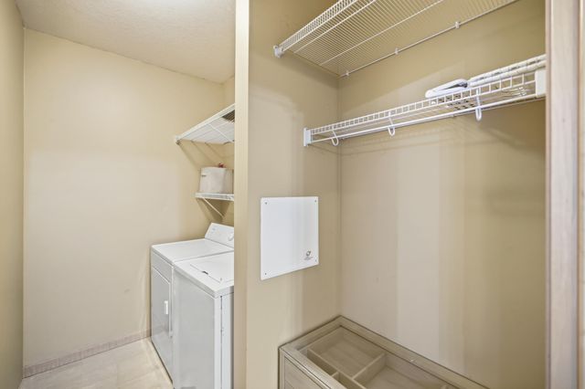 7601 Aldrich Avenue S 307, Richfield, MN 55423
