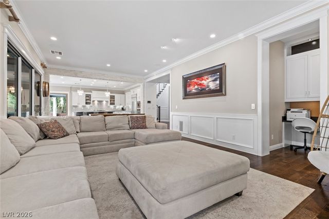 408 Venticello Drive, Las Vegas, NV 89138