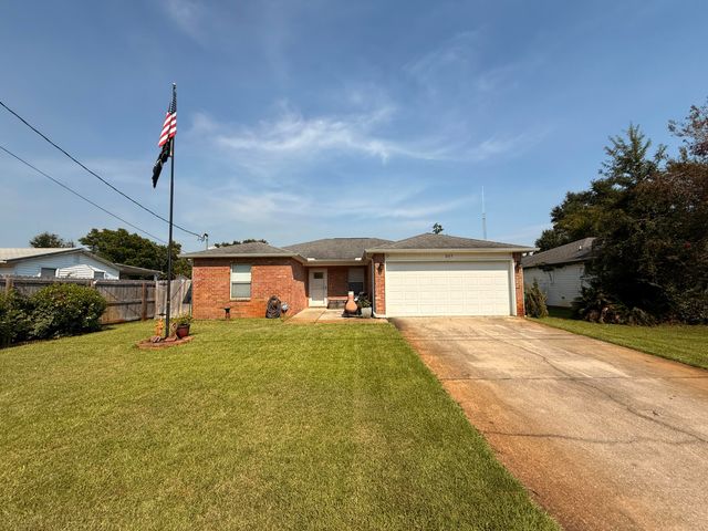 207 Green Drive, Mary Esther, FL 32569