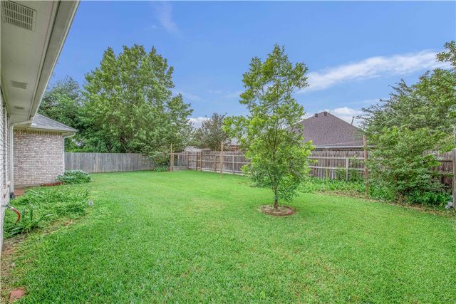 305 Augsburg Lane, College Station, TX 77845