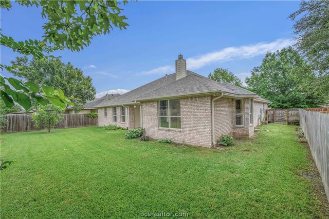 305 Augsburg Lane, College Station, TX 77845