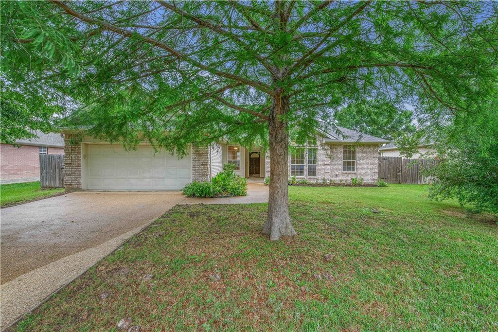 305 Augsburg Lane, College Station, TX 77845 — photo 2