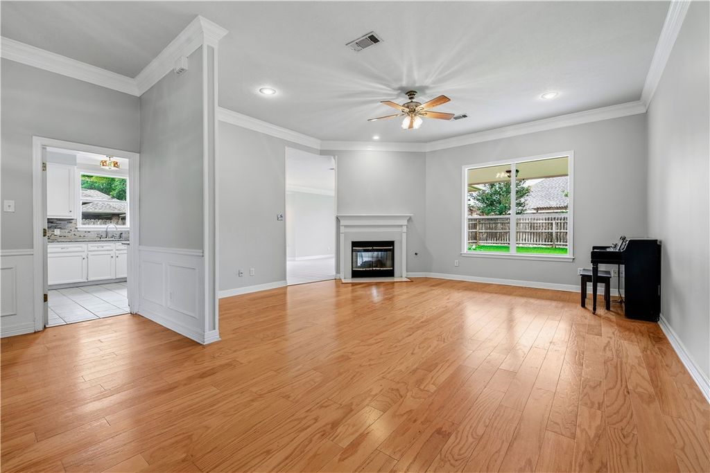 305 Augsburg Lane, College Station, TX 77845 — photo 5