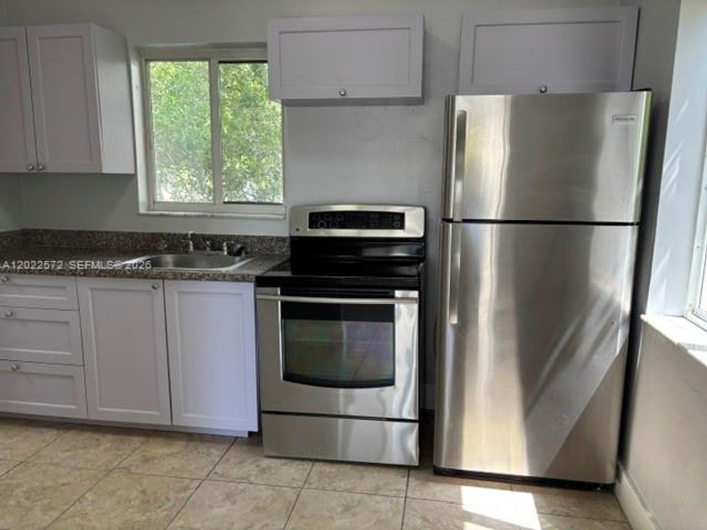 2059 SW 7th St 0, Miami, FL 33135