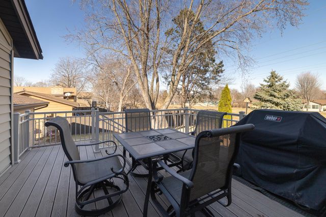 9901 Oakland Avenue S, Bloomington, MN 55420