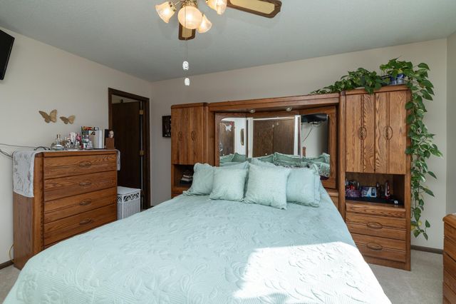 9901 Oakland Avenue S, Bloomington, MN 55420