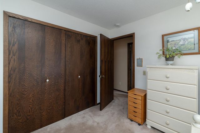 9901 Oakland Avenue S, Bloomington, MN 55420