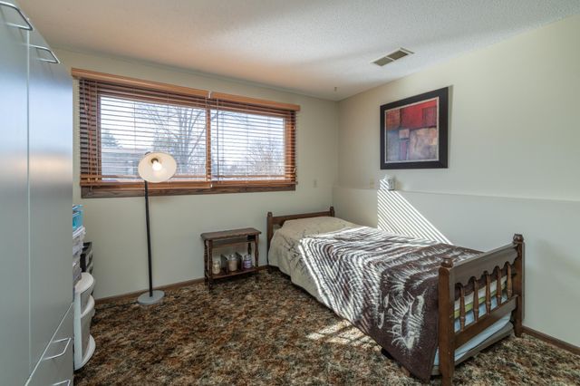 9901 Oakland Avenue S, Bloomington, MN 55420