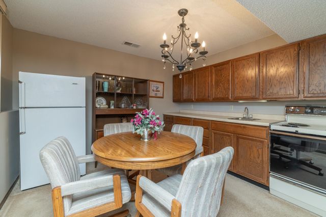 9901 Oakland Avenue S, Bloomington, MN 55420