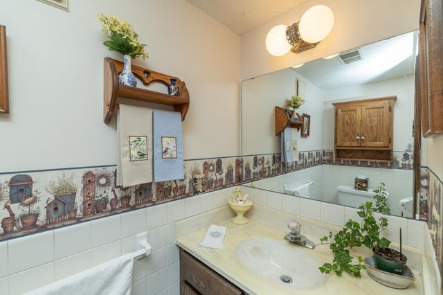 9901 Oakland Avenue S, Bloomington, MN 55420