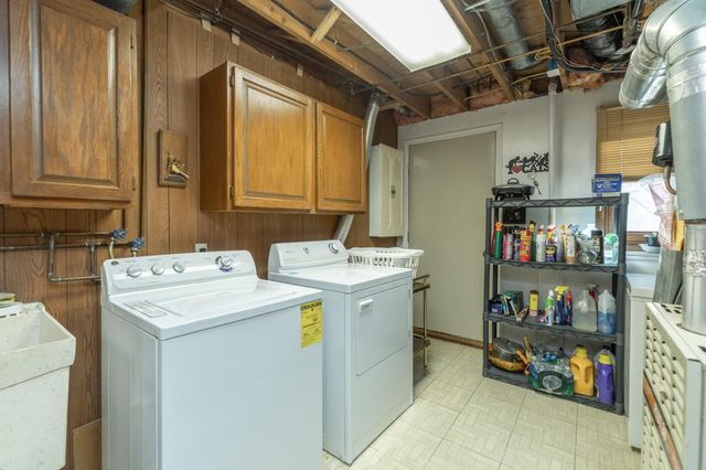 9901 Oakland Avenue S, Bloomington, MN 55420