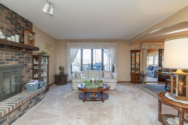 9901 Oakland Avenue S, Bloomington, MN 55420