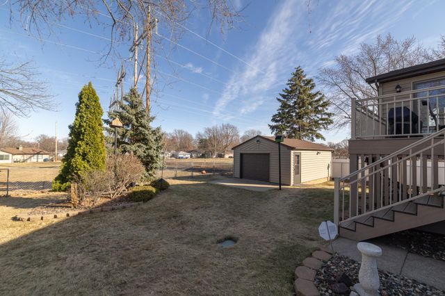 9901 Oakland Avenue S, Bloomington, MN 55420