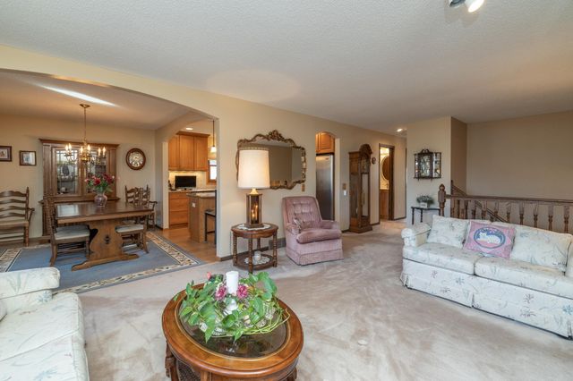 9901 Oakland Avenue S, Bloomington, MN 55420