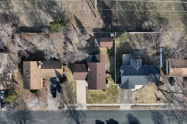 9901 Oakland Avenue S, Bloomington, MN 55420