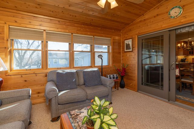 9901 Oakland Avenue S, Bloomington, MN 55420