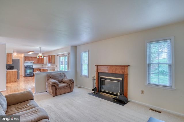 2 LILAC CT, Wilmington, DE 19808