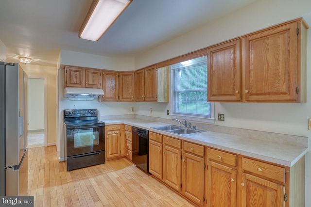 2 LILAC CT, Wilmington, DE 19808