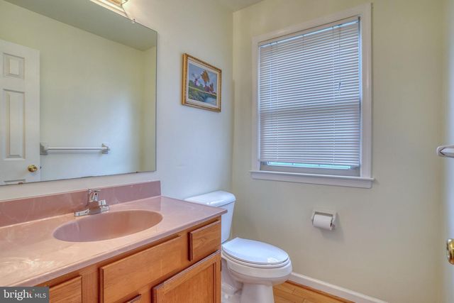 2 LILAC CT, Wilmington, DE 19808