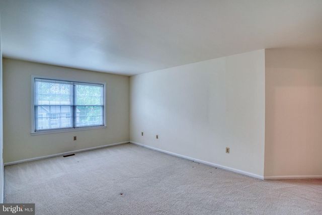 2 LILAC CT, Wilmington, DE 19808