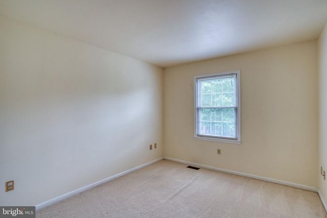 2 LILAC CT, Wilmington, DE 19808
