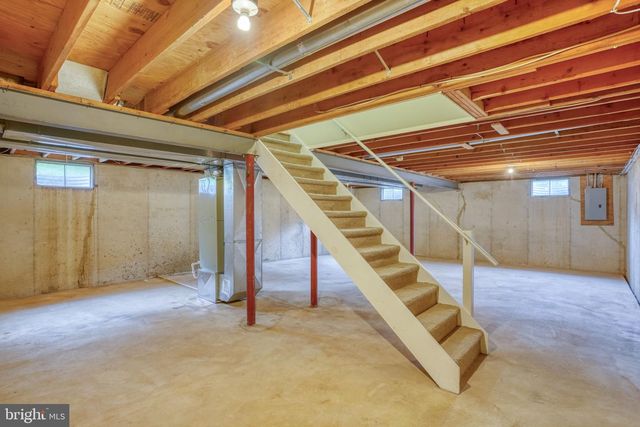 2 LILAC CT, Wilmington, DE 19808
