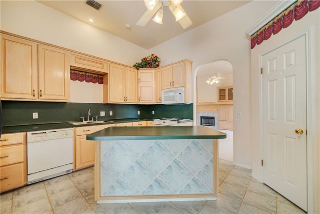 6409 Bellac St, Corpus Christi, TX 78414