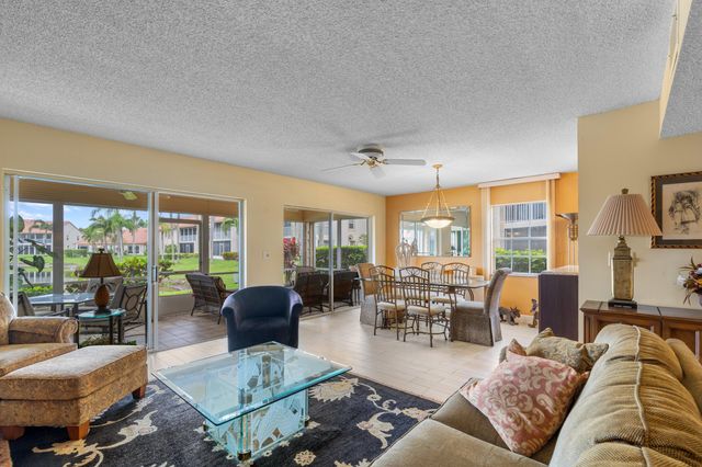 14407 Via Royale 1, Delray Beach, FL 33446