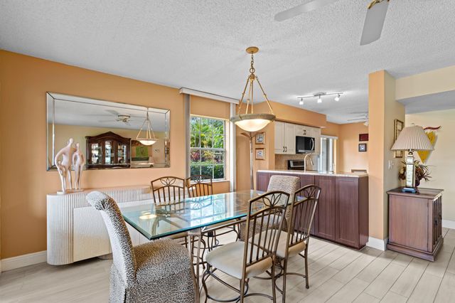 14407 Via Royale 1, Delray Beach, FL 33446