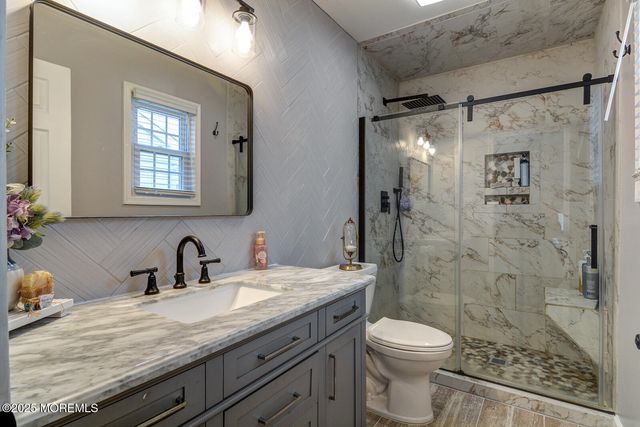 61 Yardarm Court, Bayville, NJ 08721