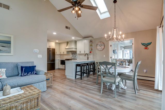 61 Yardarm Court, Bayville, NJ 08721