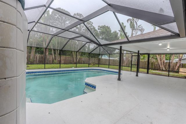 150 23rd Avenue, Vero Beach, FL 32962