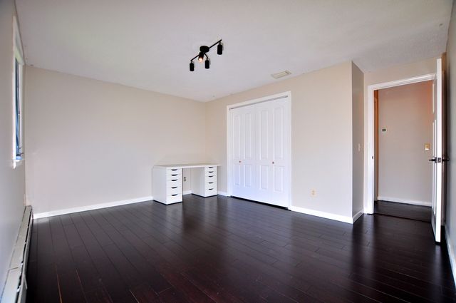 16 Virginia Lane, Farmington, CT 06085