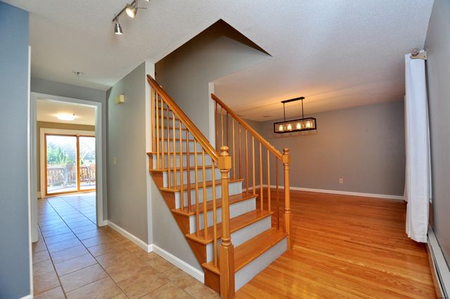 16 Virginia Lane, Farmington, CT 06085