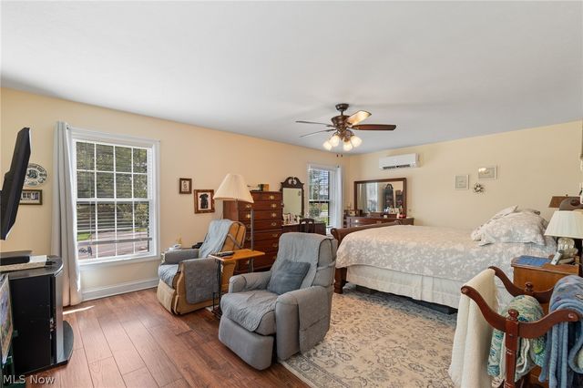 370 N Cleveland Avenue, Mogadore, OH 44260
