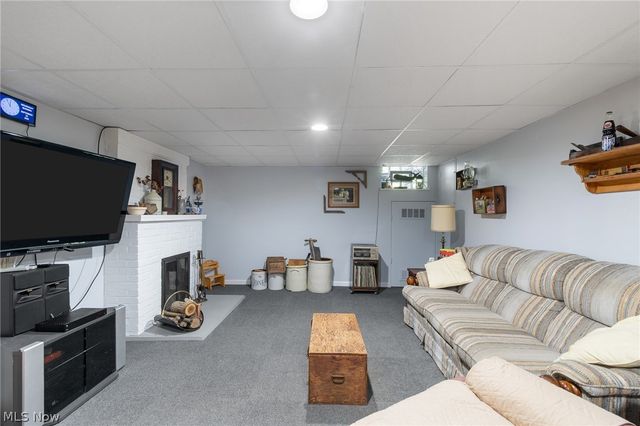 370 N Cleveland Avenue, Mogadore, OH 44260