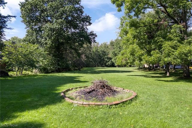 370 N Cleveland Avenue, Mogadore, OH 44260