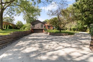 370 N Cleveland Avenue, Mogadore, OH 44260